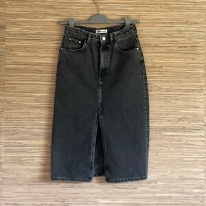 Zara Women's Black Denim Skirt